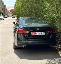 نيسان ألتيما